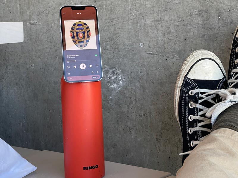 ringo water bottle hotel room